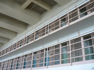 prison-142141_640