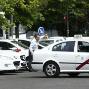 El TS no considera discriminatorias limitaciones como que haya una sola licencia VTC por cada 30 taxis