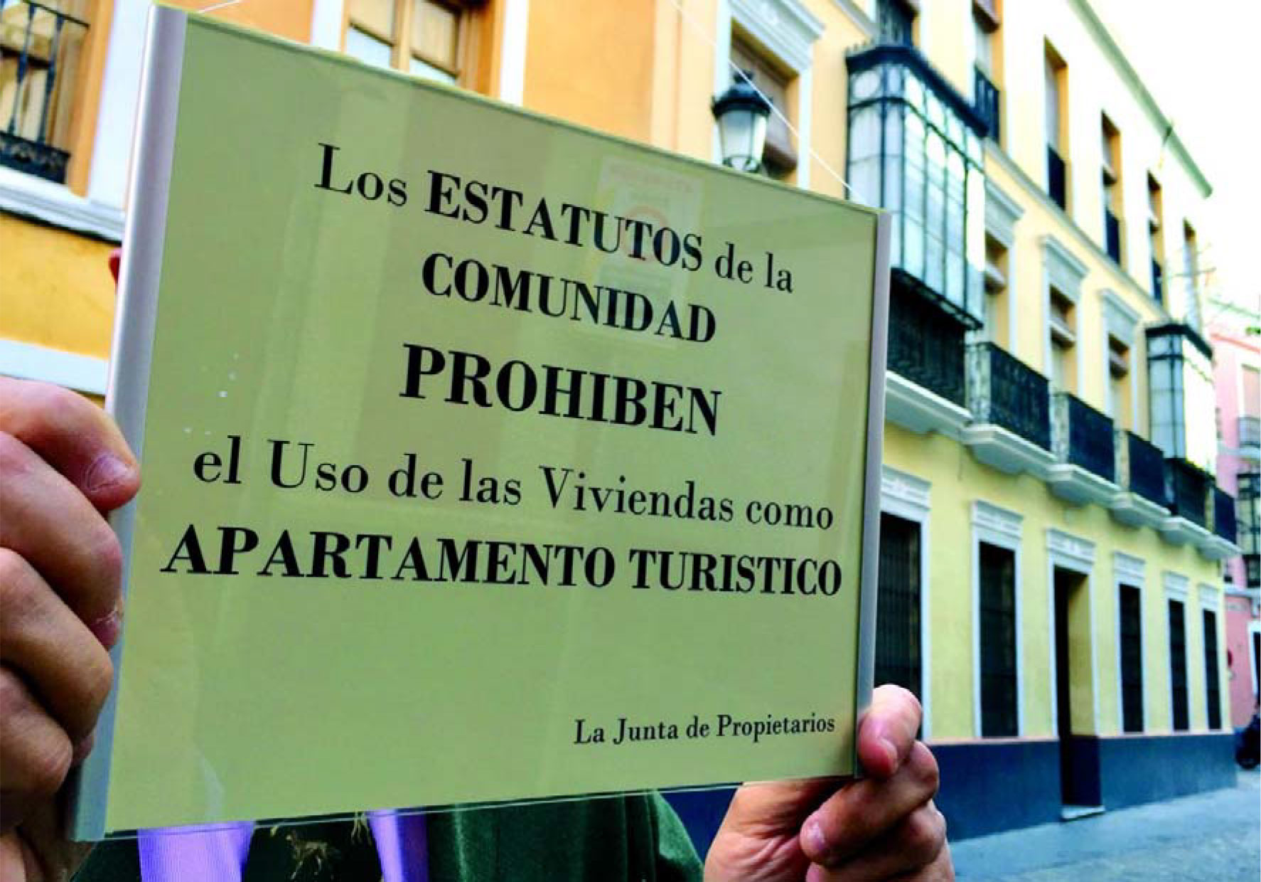 Piso turístico en comunidad de vecinos: normativa Toledo 2026